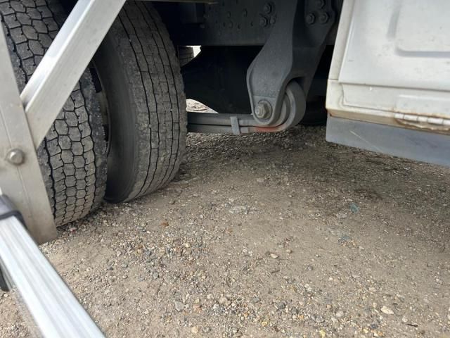 MITSUBISHI FUSOU FIGHTER 2017 Image 31