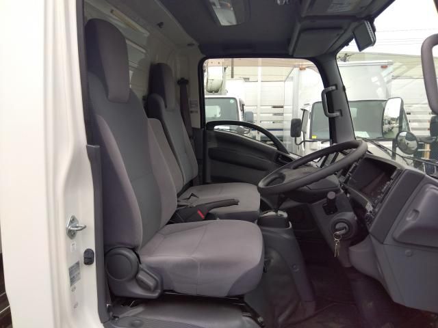 ISUZU ELF 2015 Image 31