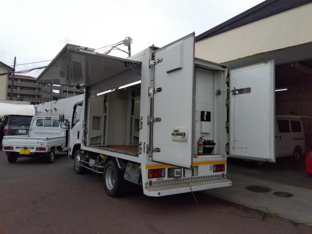 ISUZU ELF 2015 Image 31