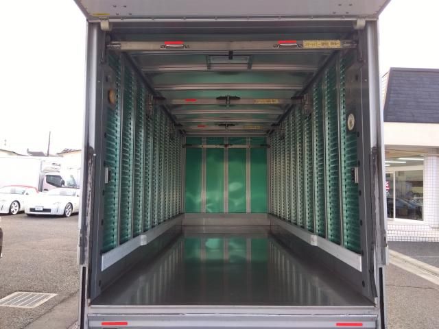 HINO DUTRO 2018 Image 31