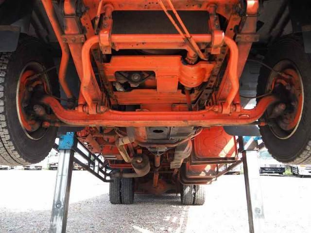 ISUZU FORWARD 2004 Image 31