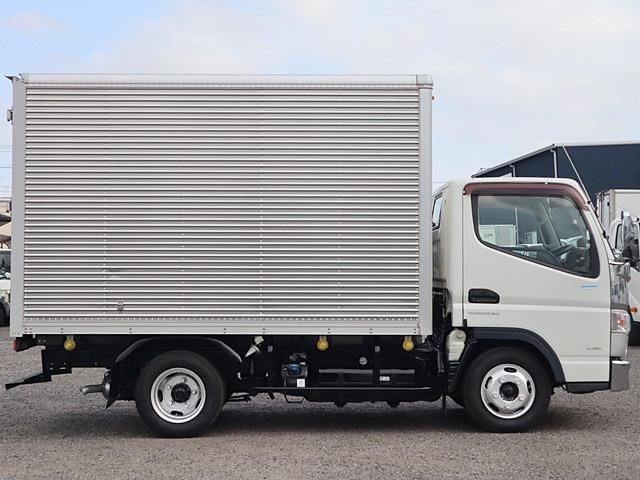 MITSUBISHI CANTER 2018 Image 31