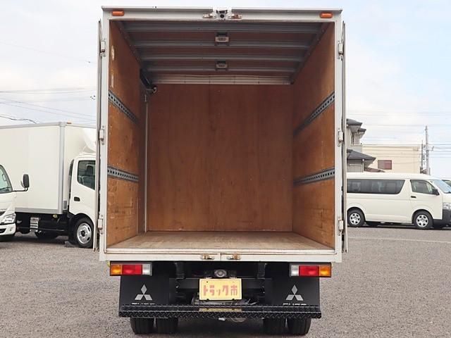 MITSUBISHI CANTER 2018 Image 31