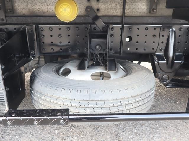 MITSUBISHI CANTER 2018 Image 31