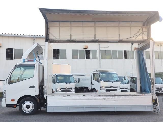 HINO DUTRO 2018 Image 31