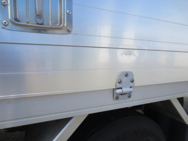 ISUZU FORWARD 2018 Image 31