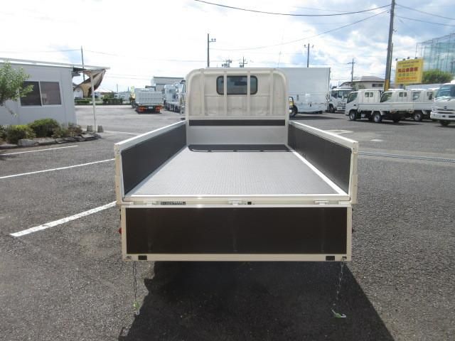 HINO DUTRO 2025 Image 31