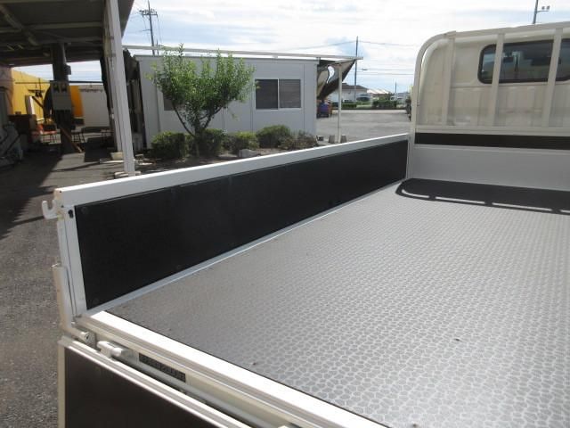 HINO DUTRO 2025 Image 31