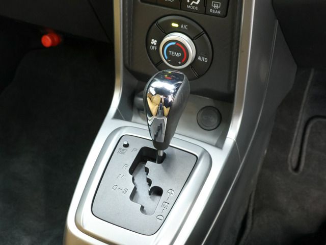 DAIHATSU COPEN 2017 Image 31