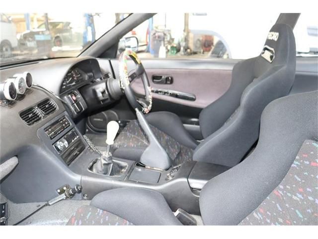 NISSAN SILVIA 1992 Image 31