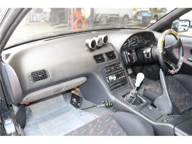 NISSAN SILVIA 1992 Image 31