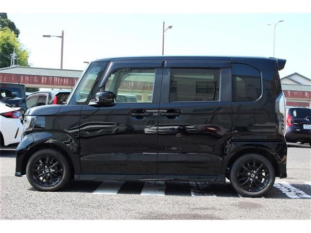 HONDA N BOX CUSTOM 2023 Image 31