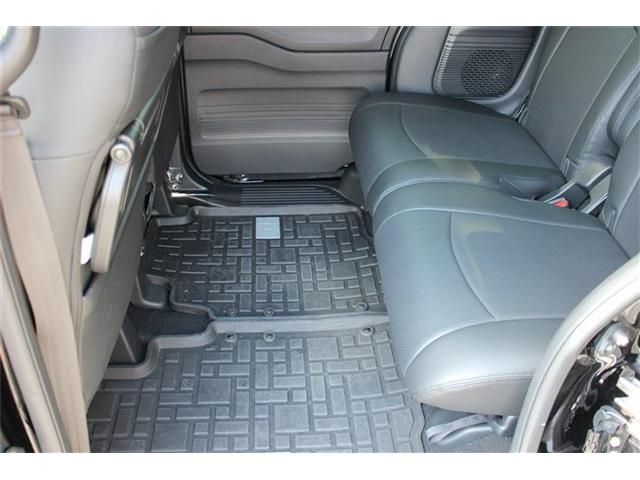 HONDA N BOX CUSTOM 2023 Image 31