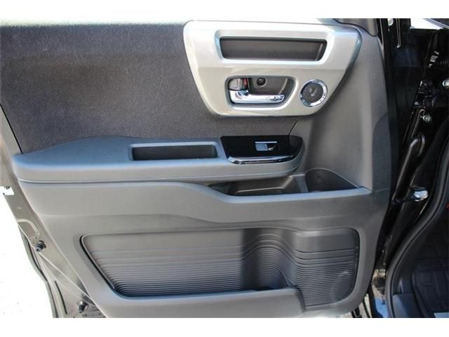 HONDA N BOX CUSTOM 2023 Image 31