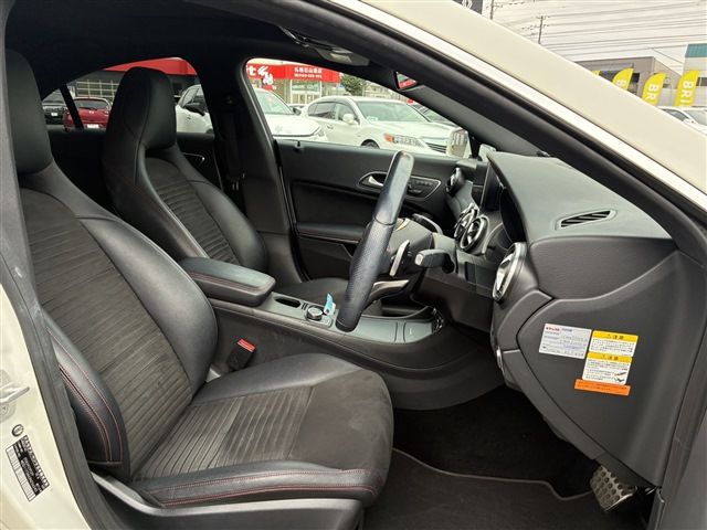 MERCEDES BENZ CLA CL 2016 Image 31