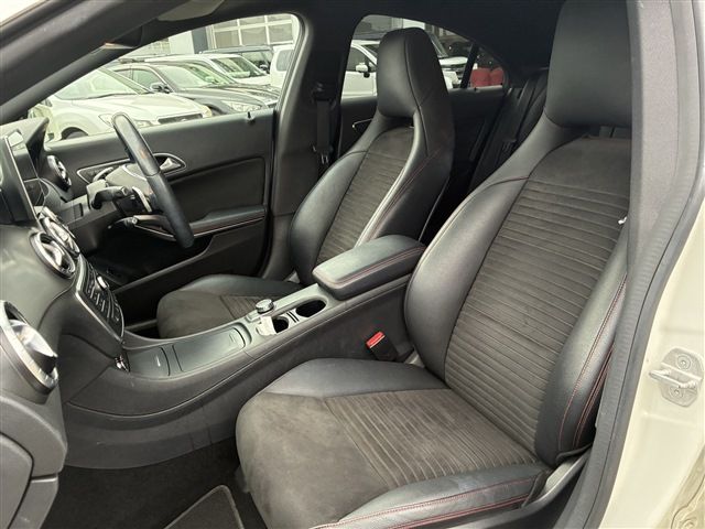 MERCEDES BENZ CLA CL 2016 Image 31