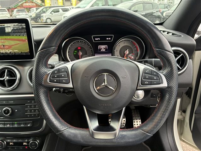 MERCEDES BENZ CLA CL 2016 Image 31