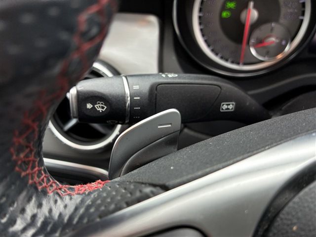 MERCEDES BENZ CLA CL 2016 Image 31