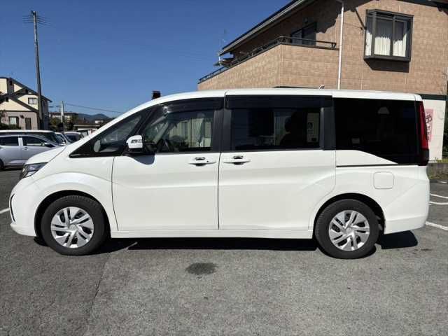 HONDA STEPWAGON 2016 Image 31