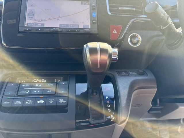 HONDA STEPWAGON 2016 Image 31