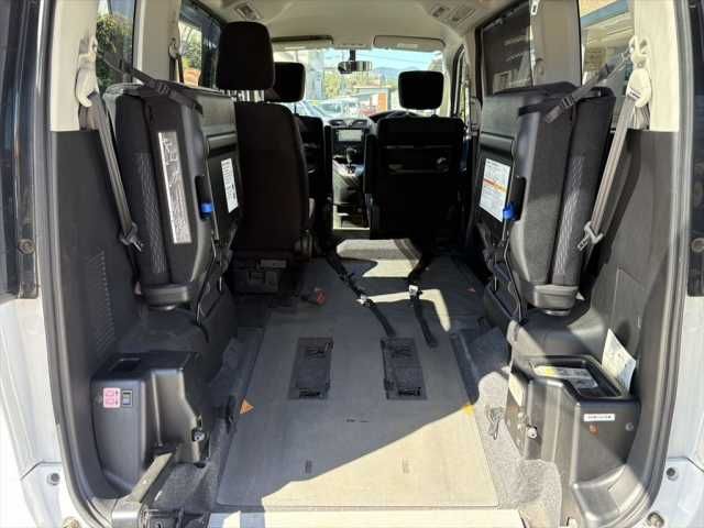 NISSAN SERENA  WG 2013 Image 31