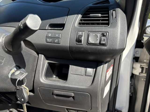 NISSAN SERENA  WG 2013 Image 31