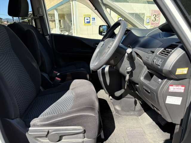 NISSAN SERENA  WG 2013 Image 31