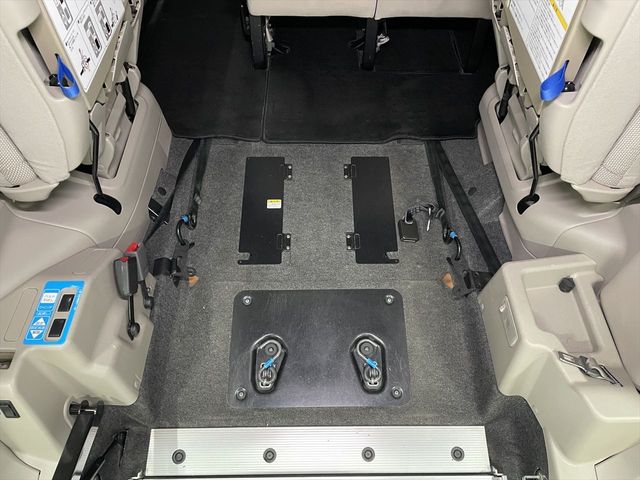 NISSAN SERENA  WG 2018 Image 31
