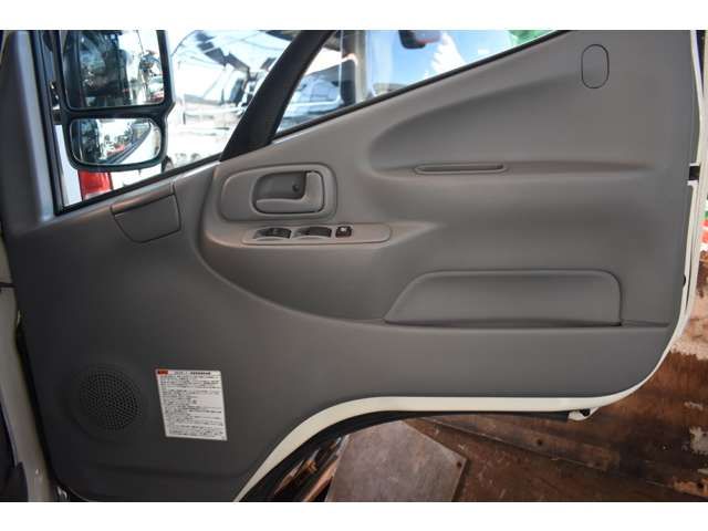 HINO DUTRO 2019 Image 31