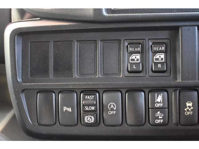 HINO DUTRO 2019 Image 31