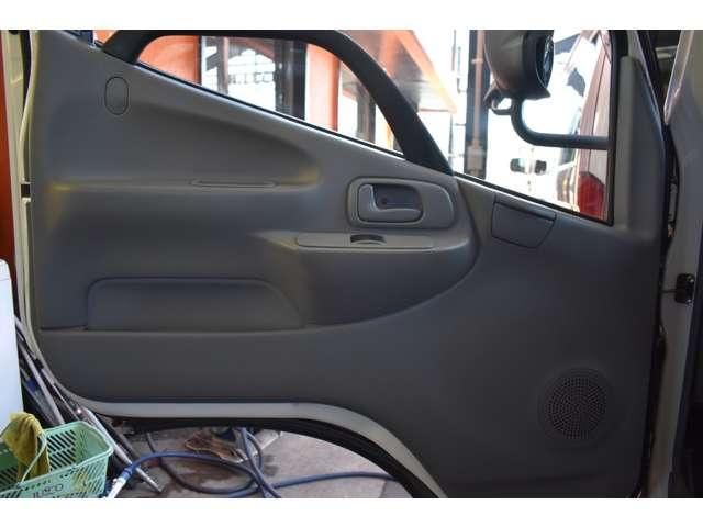 HINO DUTRO 2019 Image 31