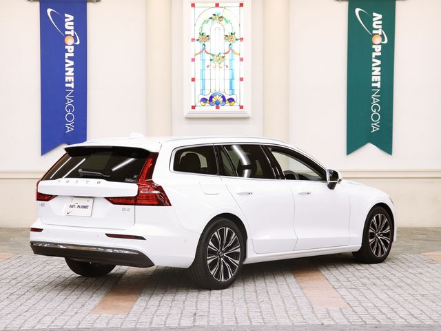 VOLVO V60 2025 Image 31