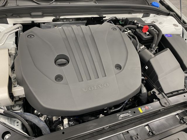VOLVO V60 2025 Image 31