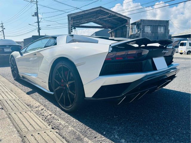 LAMBORGHINI AVENTADO 2018 Image 31