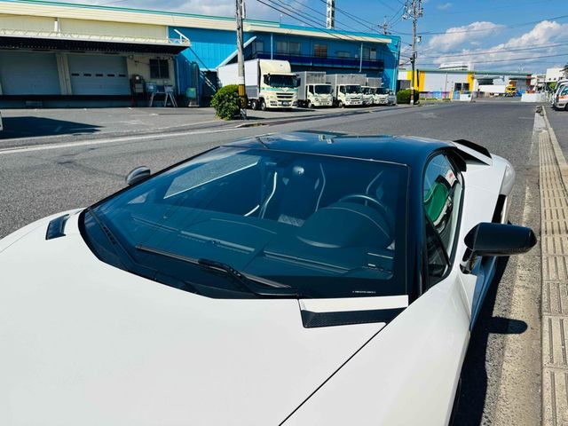 LAMBORGHINI AVENTADO 2018 Image 31