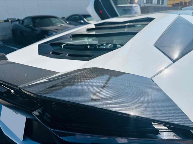 LAMBORGHINI AVENTADO 2018 Image 31