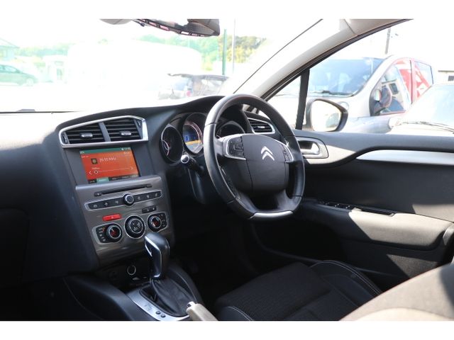 CITROEN C4 2018 Image 31