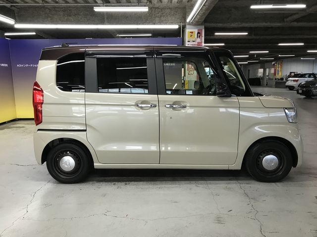 HONDA N BOX 2021 Image 31
