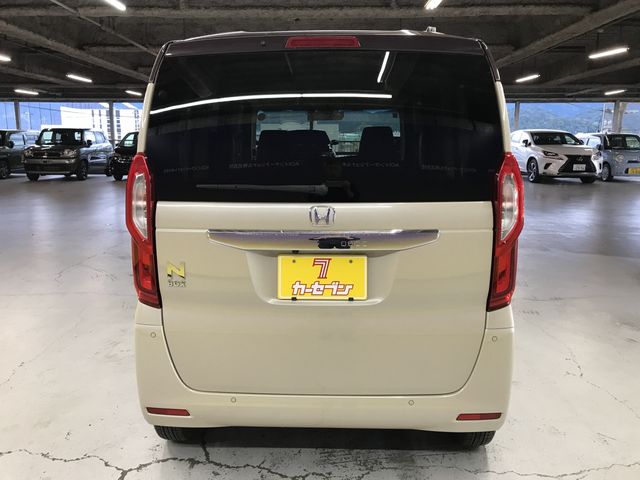 HONDA N BOX 2021 Image 31