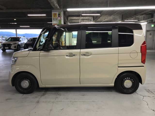 HONDA N BOX 2021 Image 31