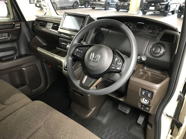 HONDA N BOX 2021 Image 31