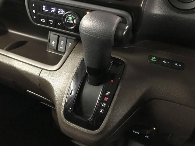 HONDA N BOX 2021 Image 31