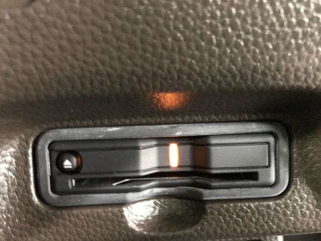 HONDA N BOX 2021 Image 31