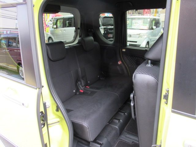 DAIHATSU TANTO CUSTOM 2021 Image 31
