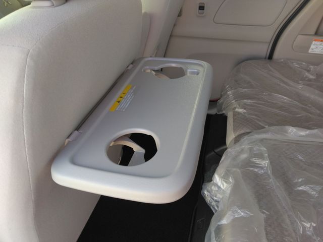 MITSUBISHI EK SPACE 2017 Image 31