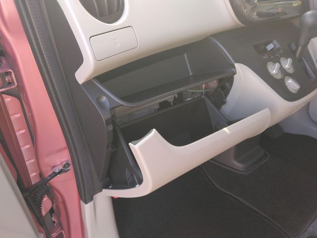 MITSUBISHI EK SPACE 2017 Image 31