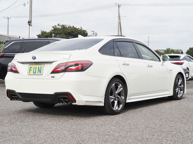 TOYOTA CROWN SEDAN HYBRID 2019 Image 31