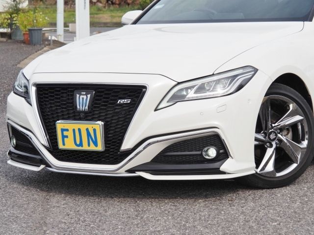 TOYOTA CROWN SEDAN HYBRID 2019 Image 31