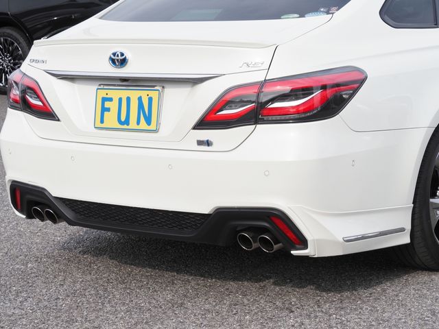 TOYOTA CROWN SEDAN HYBRID 2019 Image 31