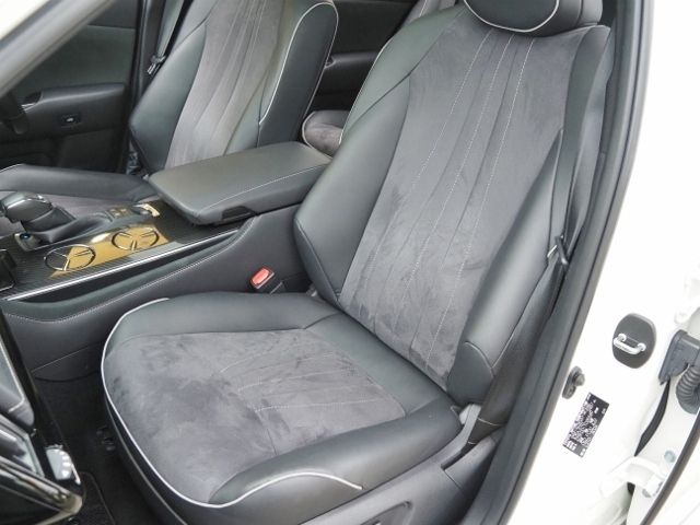 TOYOTA CROWN SEDAN HYBRID 2019 Image 31